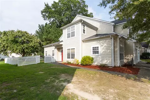 406 Holmes Blvd, Yorktown, VA 23692
