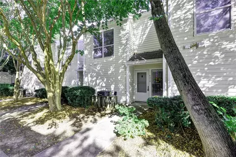 4058 Midlands Rd, Williamsburg, VA 23185