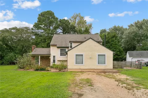 1 Guesthouse Ct, Williamsburg, VA 23185