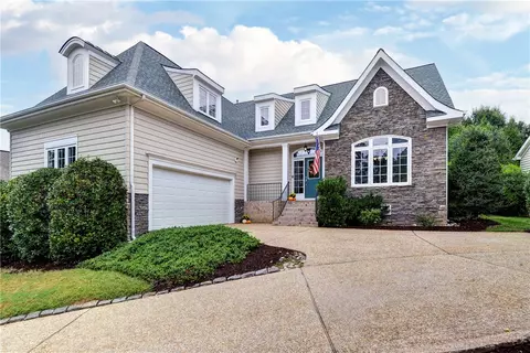 3012 Ridge Dr, Toano, VA 23168