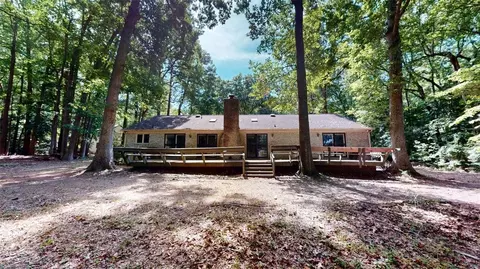Exterior - 4859 Rosewell Dr, Gloucester, VA 23061 photo 2 of 5