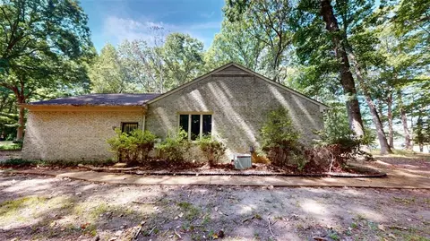 Exterior - 4859 Rosewell Dr, Gloucester, VA 23061 photo 3 of 5