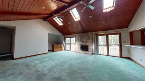 Living - 4859 Rosewell Dr, Gloucester, VA 23061 photo 4 of 14