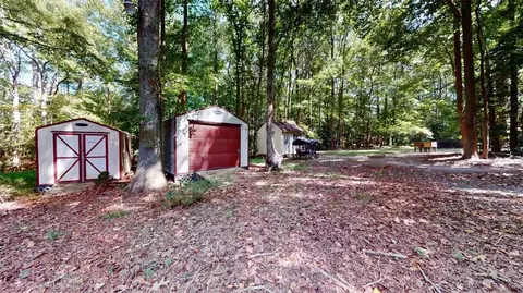 Exterior - 4859 Rosewell Dr, Gloucester, VA 23061 photo 4 of 5