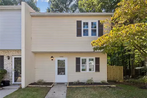 12763 Woodside Ln, Newport News, VA 23602