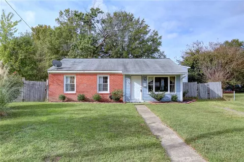 210 Shawen Dr, Hampton, VA 23669