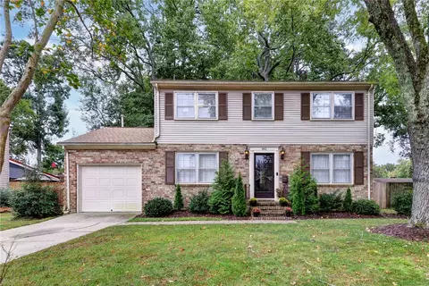 461 Dunmore Dr, Newport News, VA 23602