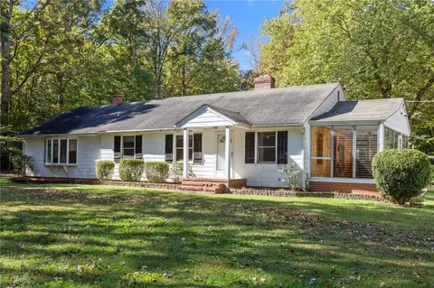 7100 Farmers Dr, West Point, VA 23181