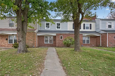 5721 E Hastings Arch Arch, Virginia Beach, VA 23462