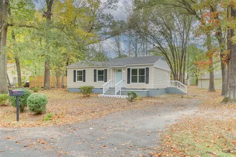 119 Theodore Allen Rd, Williamsburg, VA 23188