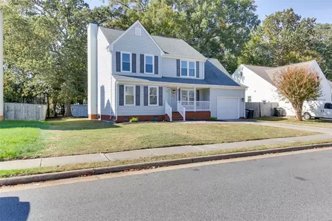 17 Woodsman Rd, Hampton, VA 23666