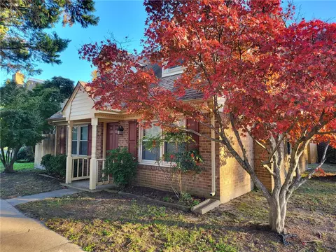 16 Glascow Way, Hampton, VA 23669
