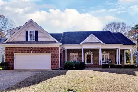4084 Thorngate Dr, Williamsburg, VA 23188