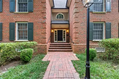 221 Woodmere Dr #B, Williamsburg, VA 23185