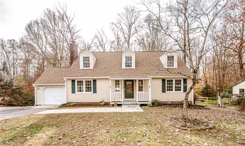 6011 Hingham Dr, New Kent, VA 23124