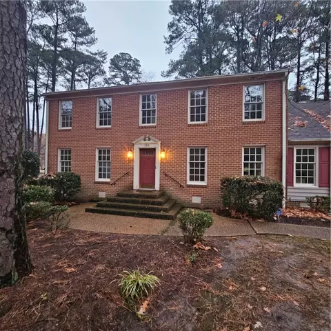 106 Loblolly Dr, Yorktown, VA 23692