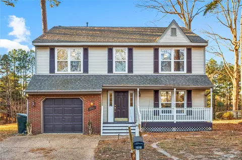 2221 Sussex Pl, Newport News, VA 23602