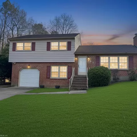 192 Beechmont Dr, Newport News, VA 23608
