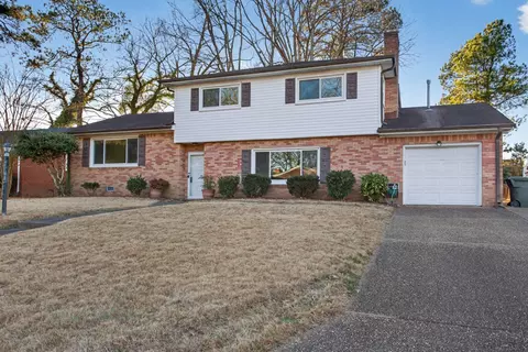 82 Henry Clay Rd, Newport News, VA 23601