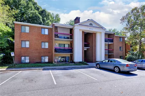 4003 Governors Sq #1, Williamsburg, VA 23188