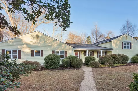 5 West Cir, Williamsburg, VA 23185