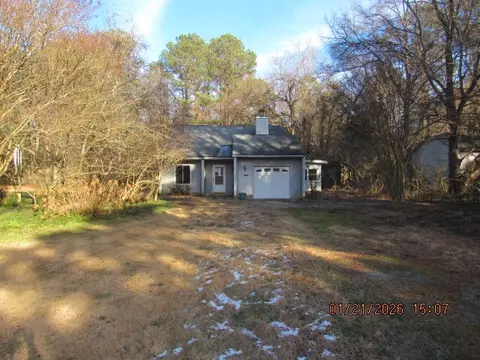 6381 Bolling Brook Ln, Gloucester, VA 23061