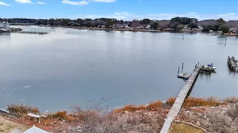 View/Area - 720 River St, Hampton, VA 23669 photo 2 of 5