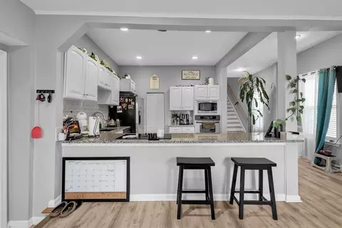 Kitchen - 720 River St, Hampton, VA 23669 photo 3 of 5