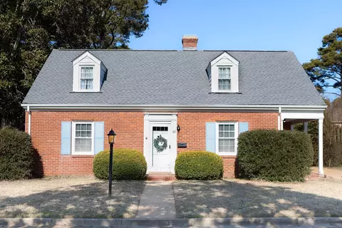 113 Washington St, Williamsburg, VA 23185