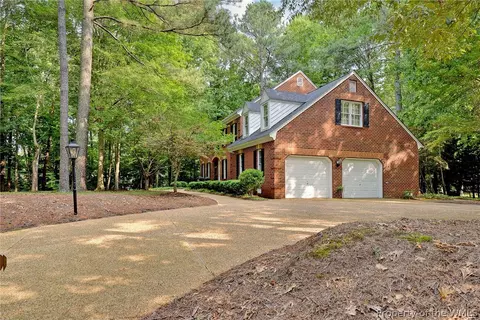 Exterior - 101 Eagle, Williamsburg, VA 23188 photo 6 of 12