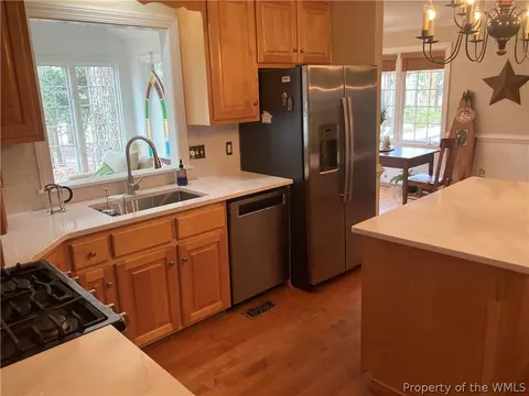 Kitchen - 101 Eagle, Williamsburg, VA 23188 photo 5 of 8