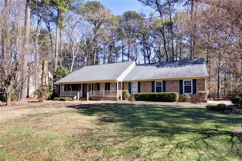 3308 Timber Rdg, Williamsburg, VA 23185