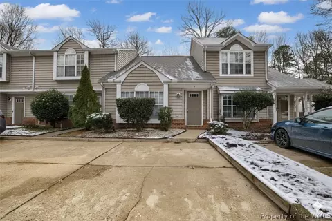 9 Madrone Pl, Hampton, VA 23666