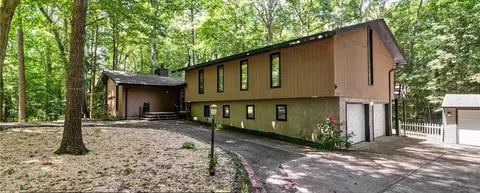 304 Hempstead Rd, Williamsburg, VA 23188