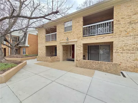 5827 Cove Lndg #201, Burke, VA 22015