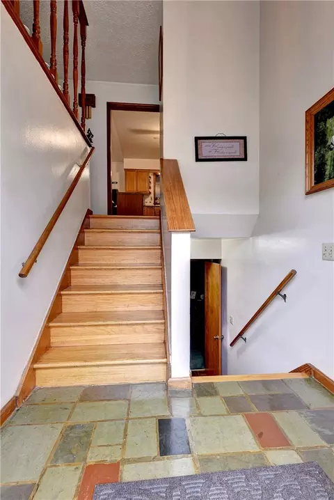 Entry Way - 14621 Stage Rd, Lanexa, VA 23089 photo 1 of 2