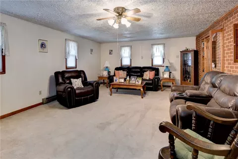 Living - 14621 Stage Rd, Lanexa, VA 23089 photo 3 of 7