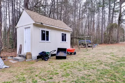 Exterior - 14621 Stage Rd, Lanexa, VA 23089 photo 8 of 13