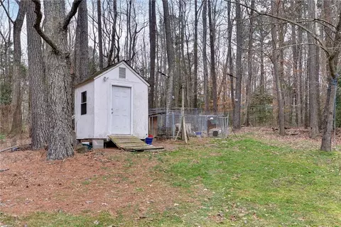 Exterior - 14621 Stage Rd, Lanexa, VA 23089 photo 12 of 13