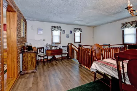 Dining - 14621 Stage Rd, Lanexa, VA 23089 photo 3 of 4