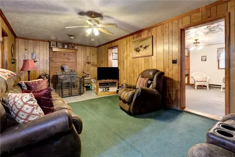 Living - 14621 Stage Rd, Lanexa, VA 23089 photo 6 of 7