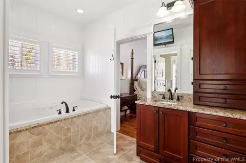 Bath - 309 Benthall Rd, Hampton, VA 23664 photo 3 of 5