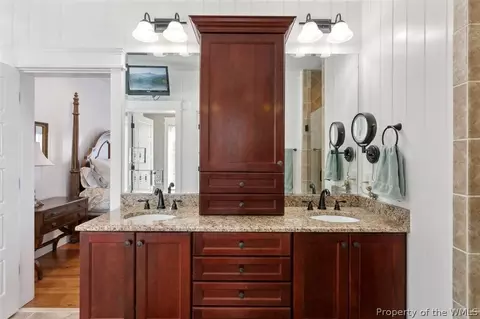 Bath - 309 Benthall Rd, Hampton, VA 23664 photo 2 of 5