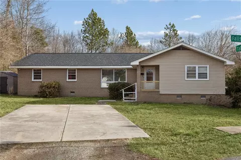 594 Taliaferro Rd, Yorktown, VA 23690