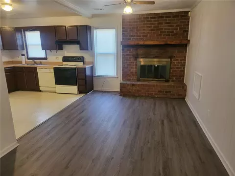 Living - 1904 Nickerson Blvd, Hampton, VA 23663 photo 5 of 5
