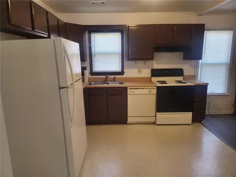 Kitchen - 1904 Nickerson Blvd, Hampton, VA 23663 photo 1 of 2