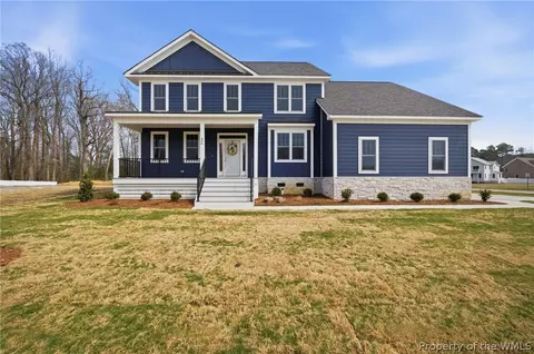 400 Octavia Dr, Yorktown, VA 23693