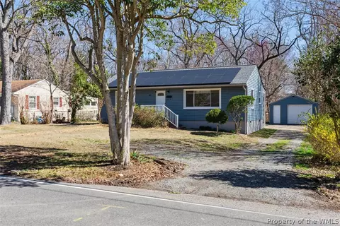 44 Normandy Ln, Newport News, VA 23606