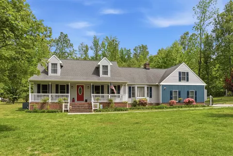 9467 Dutton Rd, Dutton, VA 23050