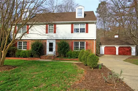 105 Braddock Rd, Williamsburg, VA 23185